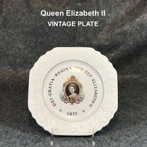 Vintage Dei Gratia Regina Fid Def Elizabeth II 1997 Lord Nelson Pottery Plate